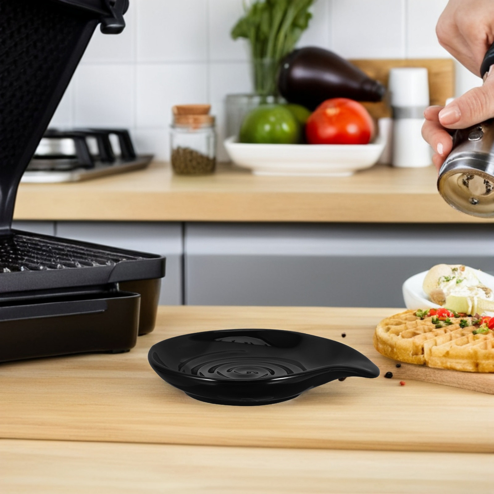 セラミック製スプーン置き。キッチンカウンターに置ける多機能キ - Kitchen Gadgets Gold のレビューと価格