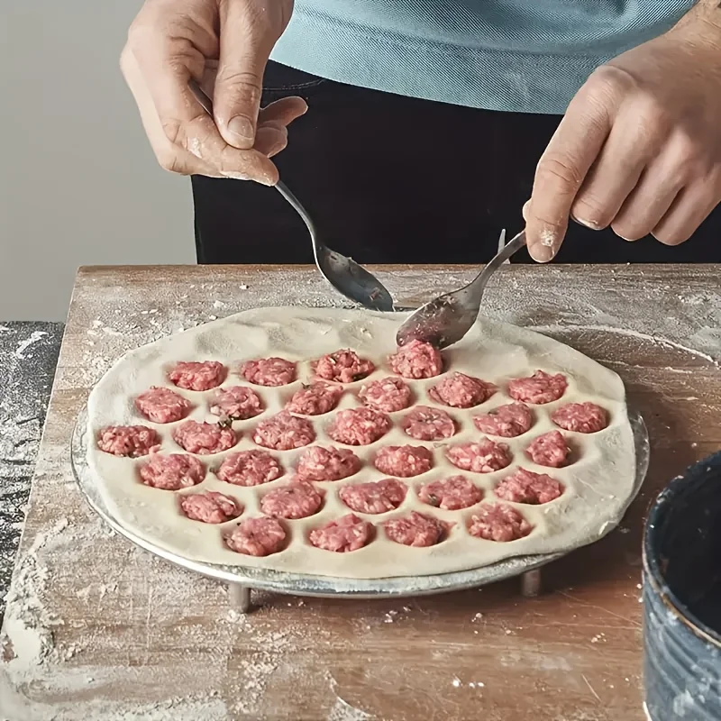 アルミ製餃子メーカー |   37穴ラビオリプレス、自家製パ - Kitchen Gadgets Dumpling Maker のレビューと価格